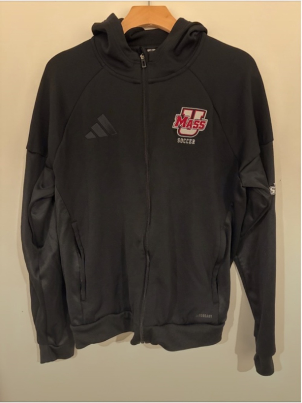 Adidas UMass Mens Zip Up Jacket Size Medium